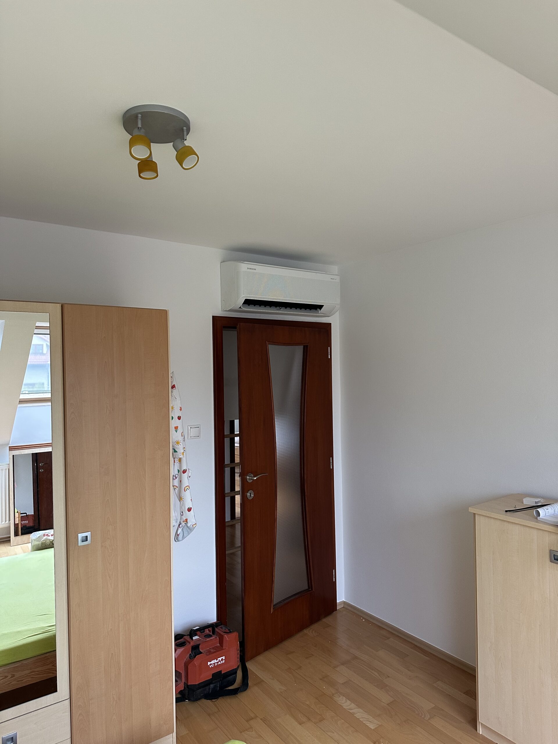 Instalace klimatizace na zeď